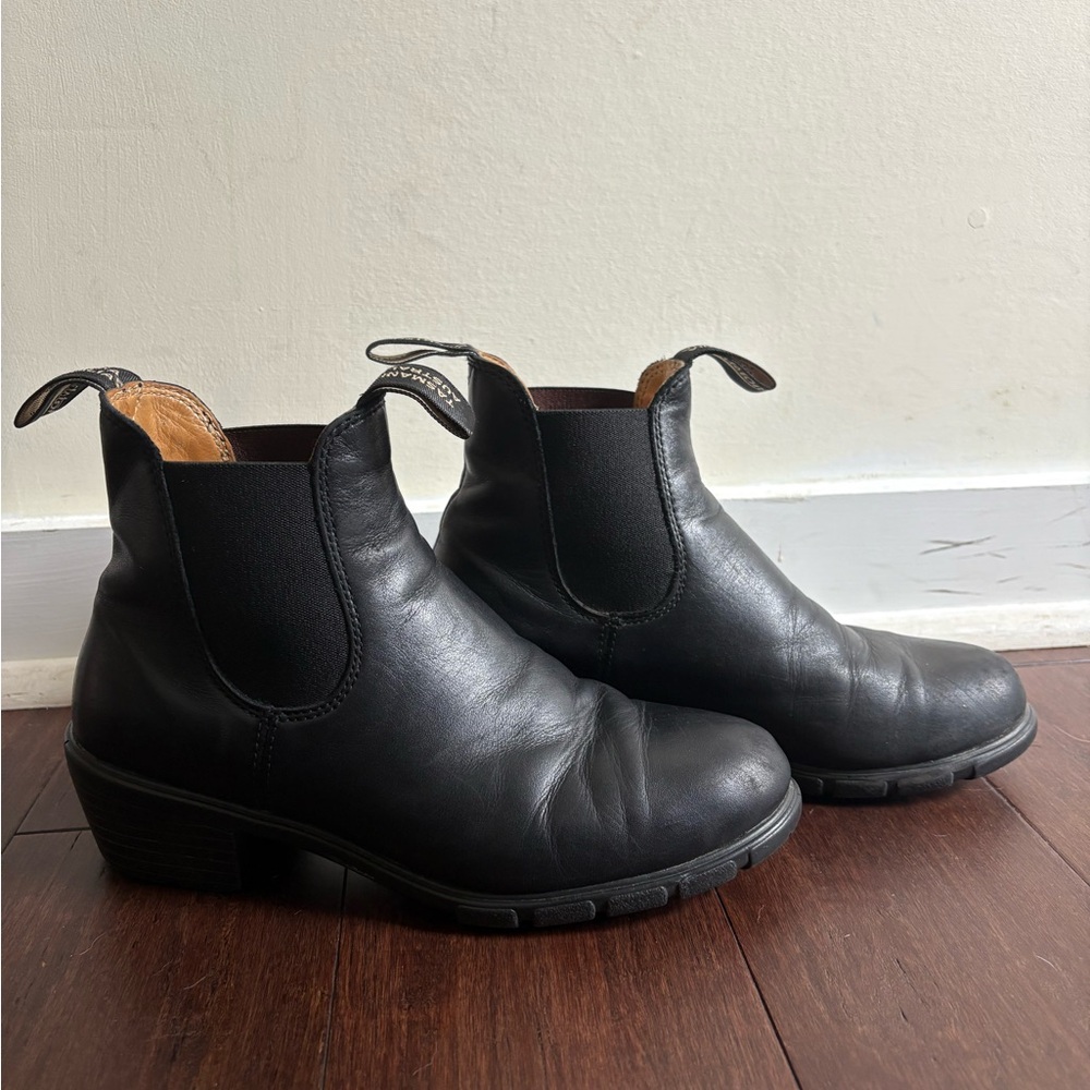 Blundstone Heeled Chelsea Boot
